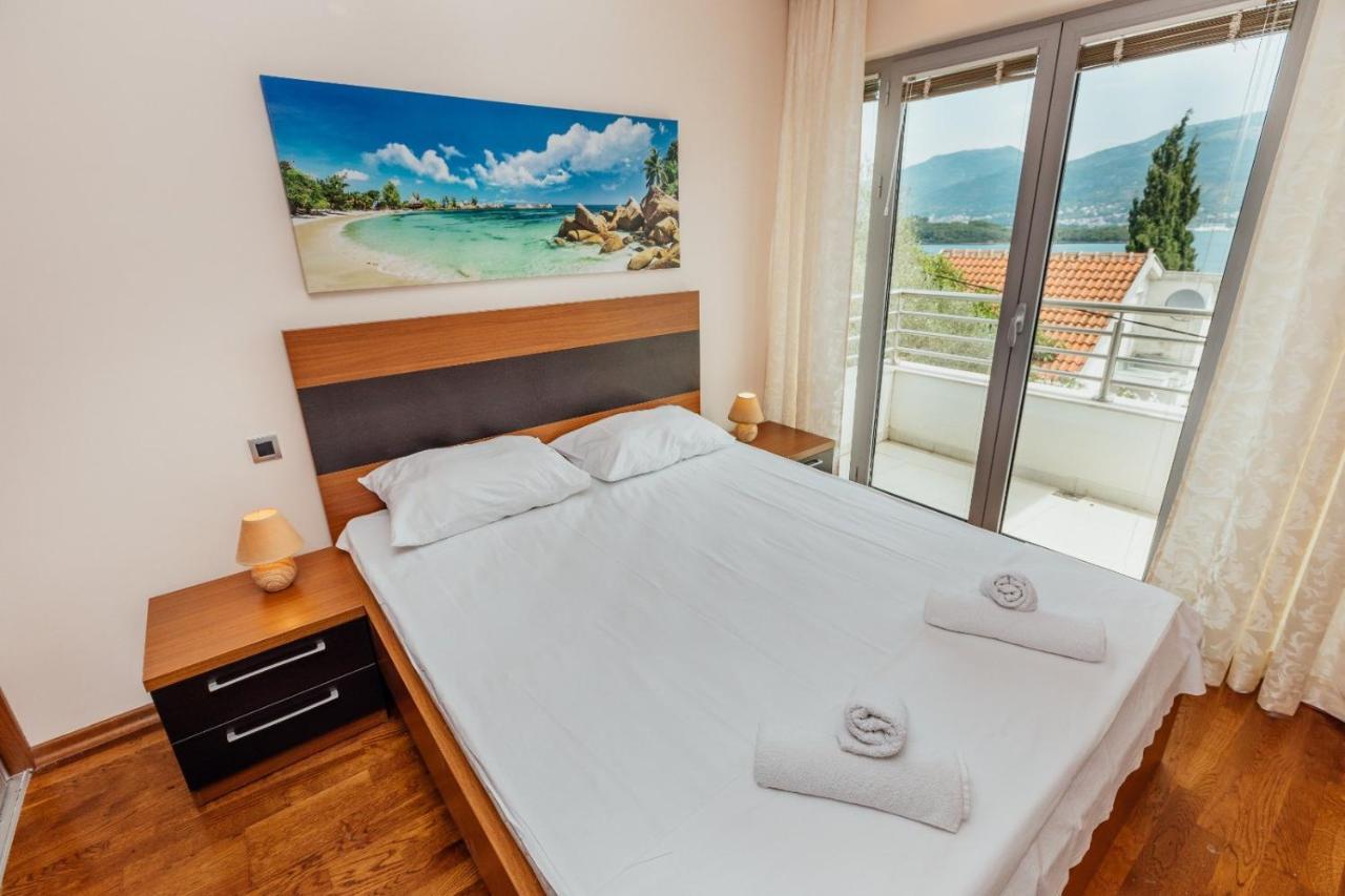 Apartmani Jelena Тиват Екстер'єр фото