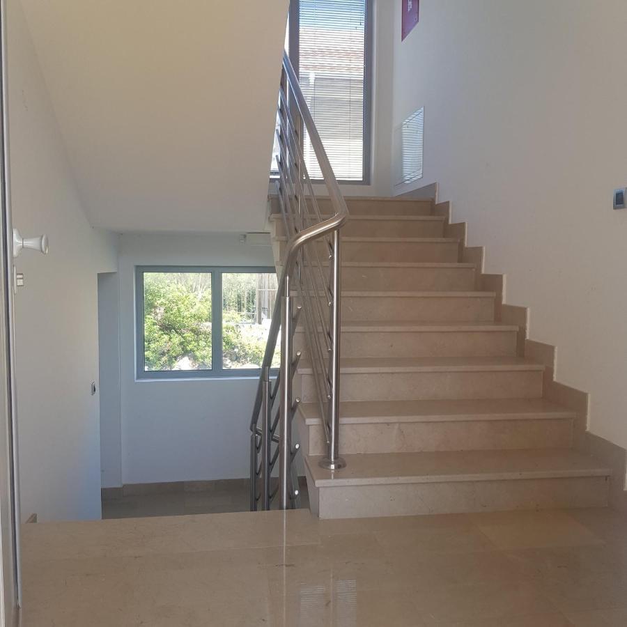 Apartmani Jelena Тиват Екстер'єр фото