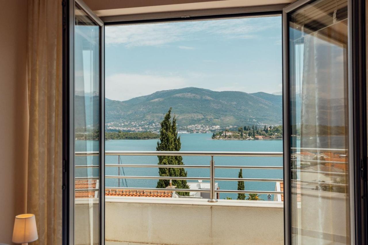 Apartmani Jelena Тиват Екстер'єр фото