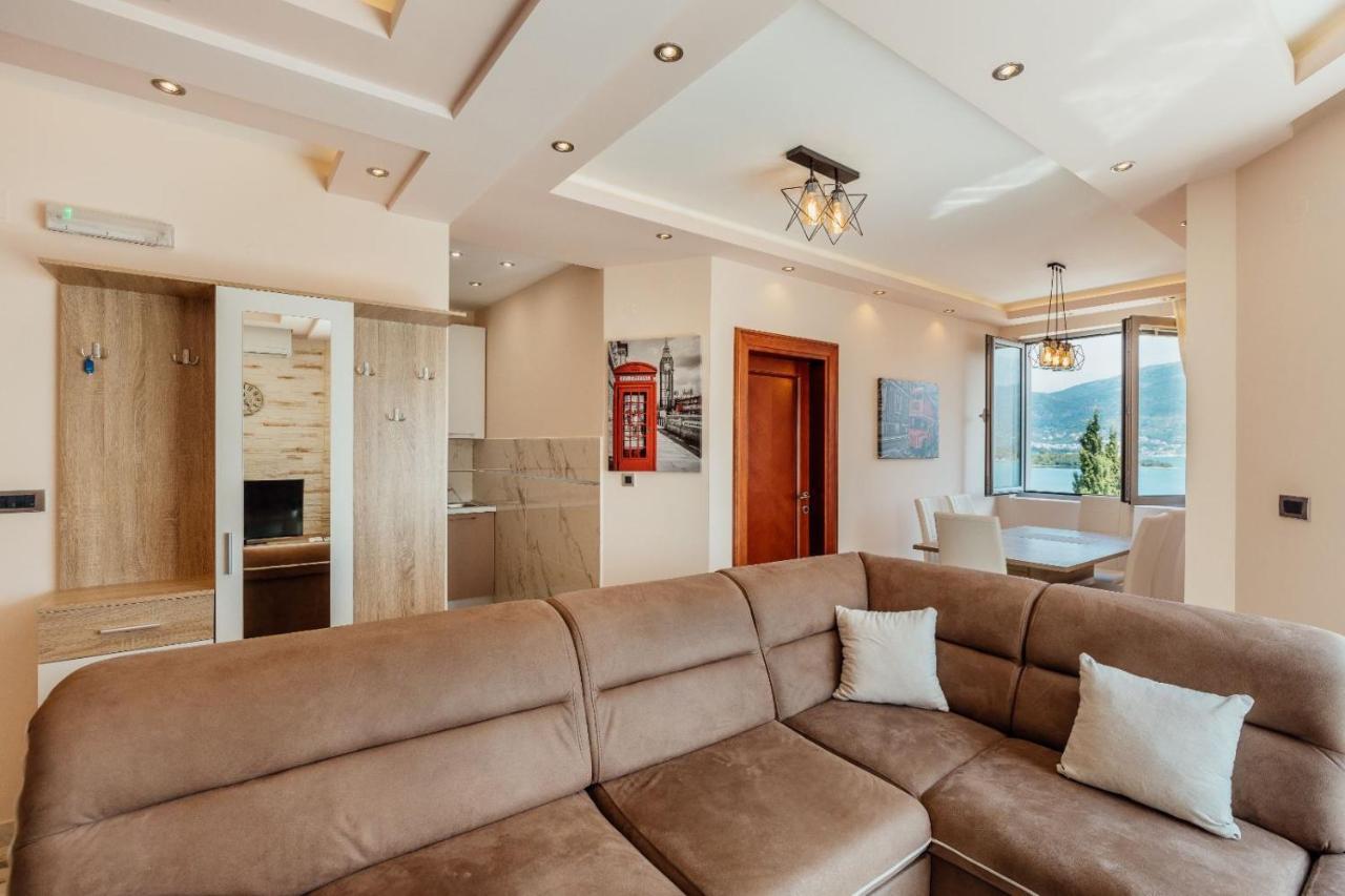 Apartmani Jelena Тиват Екстер'єр фото