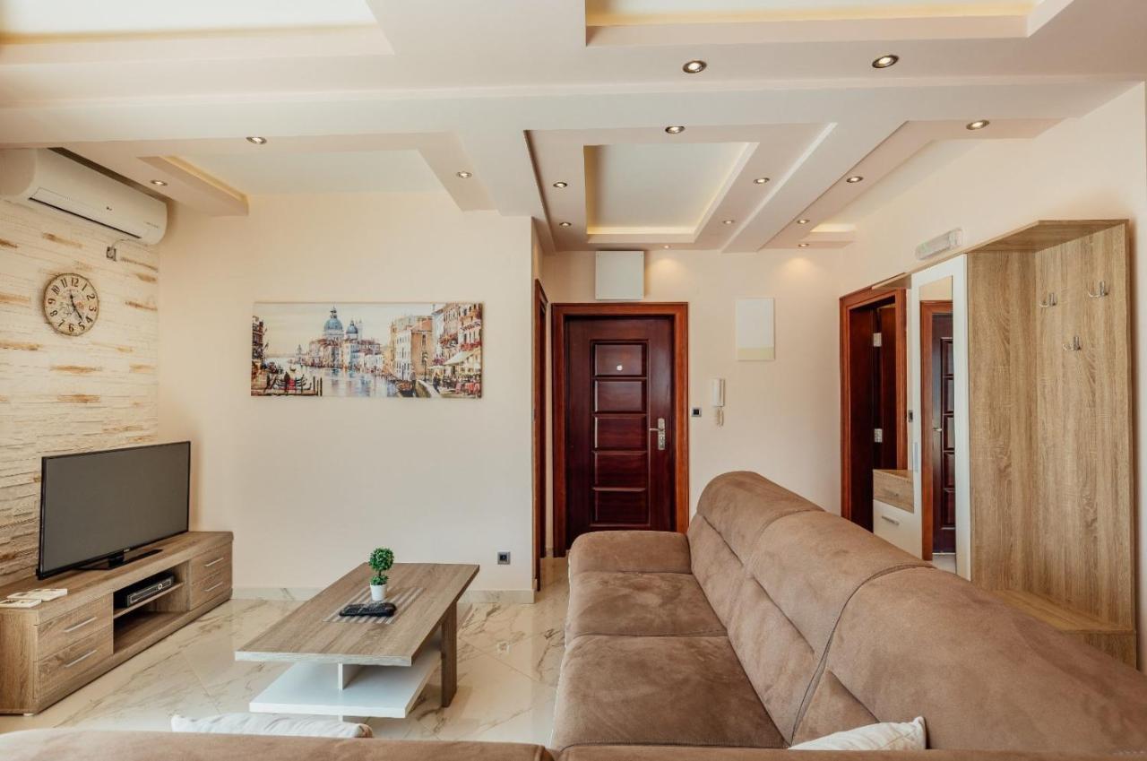 Apartmani Jelena Тиват Екстер'єр фото