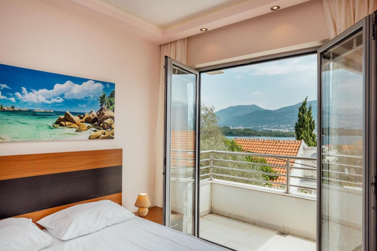 Apartmani Jelena Тиват Екстер'єр фото