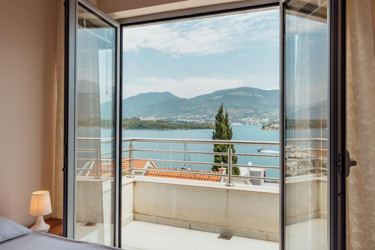Apartmani Jelena Тиват Екстер'єр фото